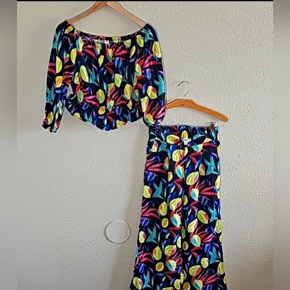 Tabitha Brown Lemon Print Top and Pants Set - Picture 15 of 15